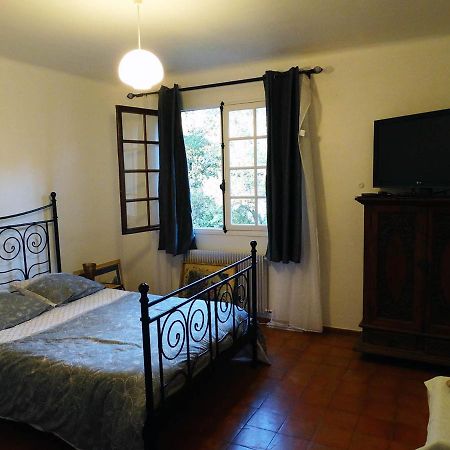 Chambre Dans Propriete La Croix Du Sud Le Pradet Exterior foto